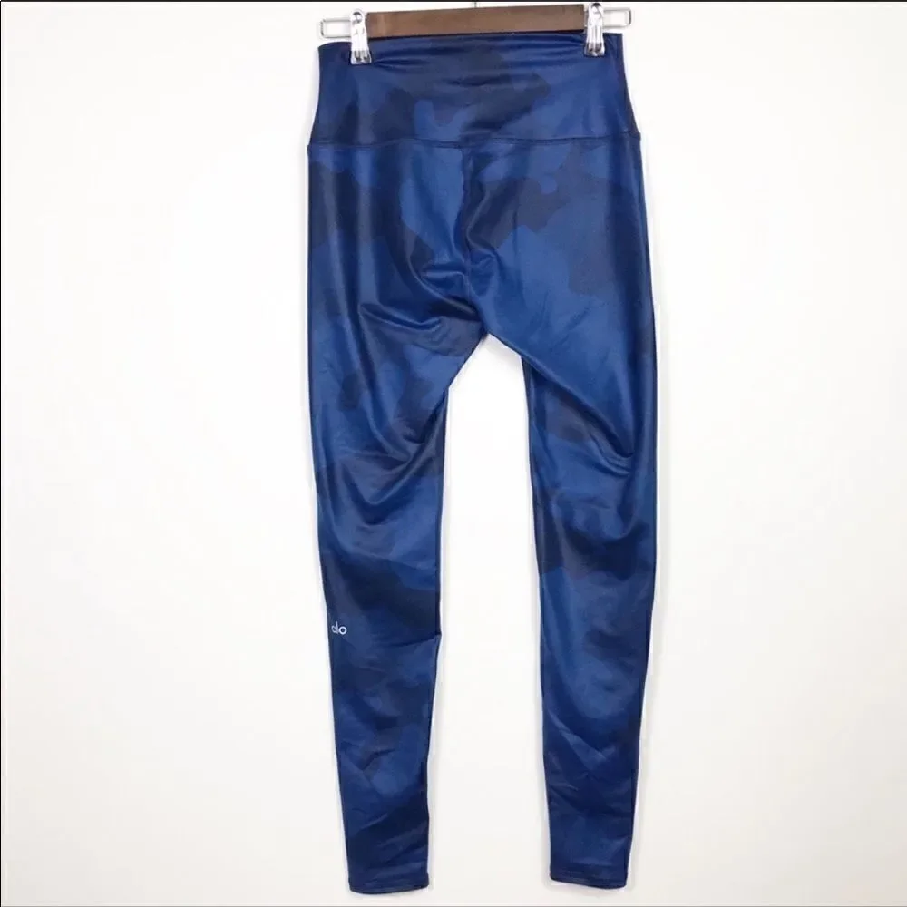 𝅺EUC Alo Yoga Airbrush Camouflage blue leggings xs